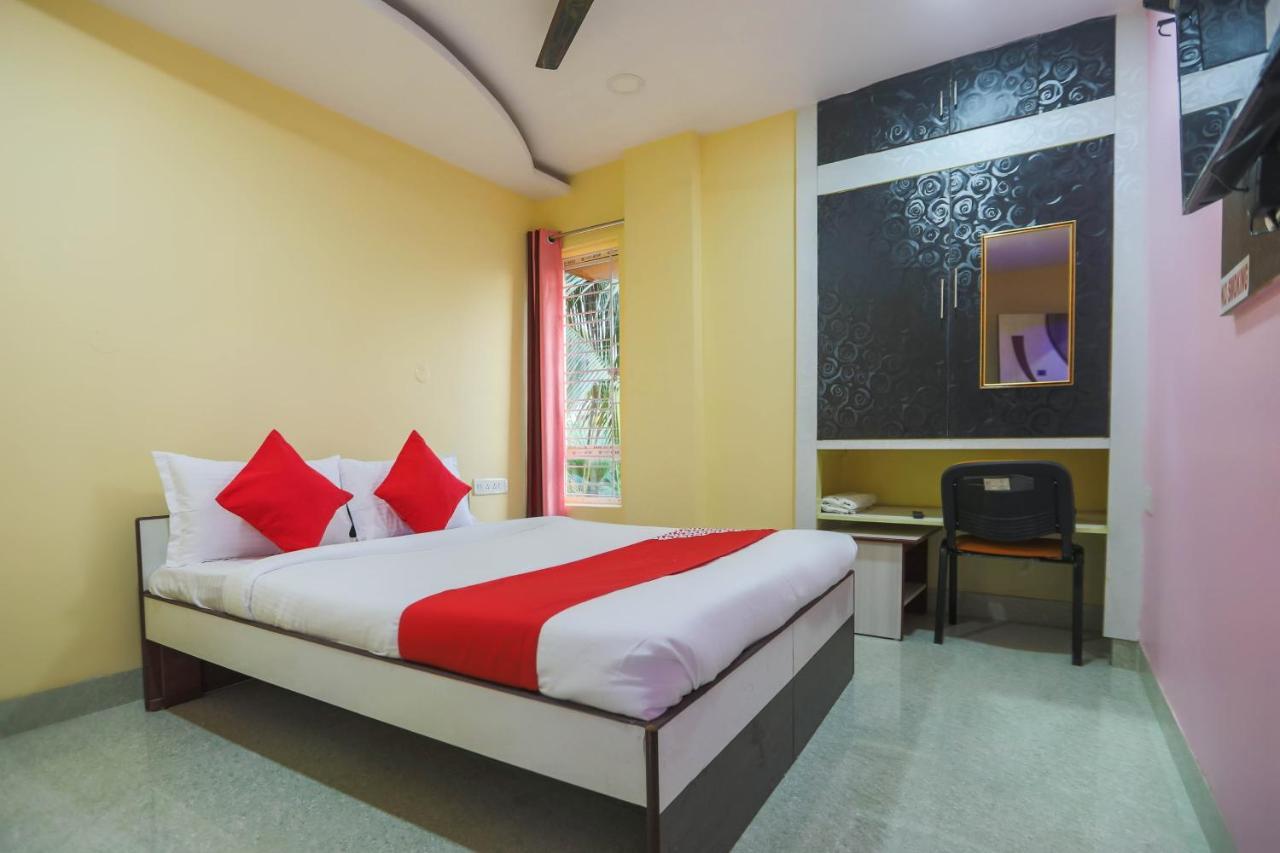 Oyo 62042 Niloy Guest House Jadabpur Bagian luar foto
