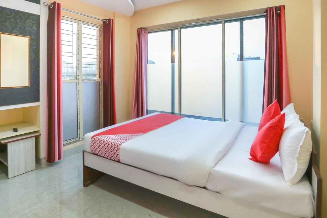 Oyo 62042 Niloy Guest House Jadabpur Bagian luar foto