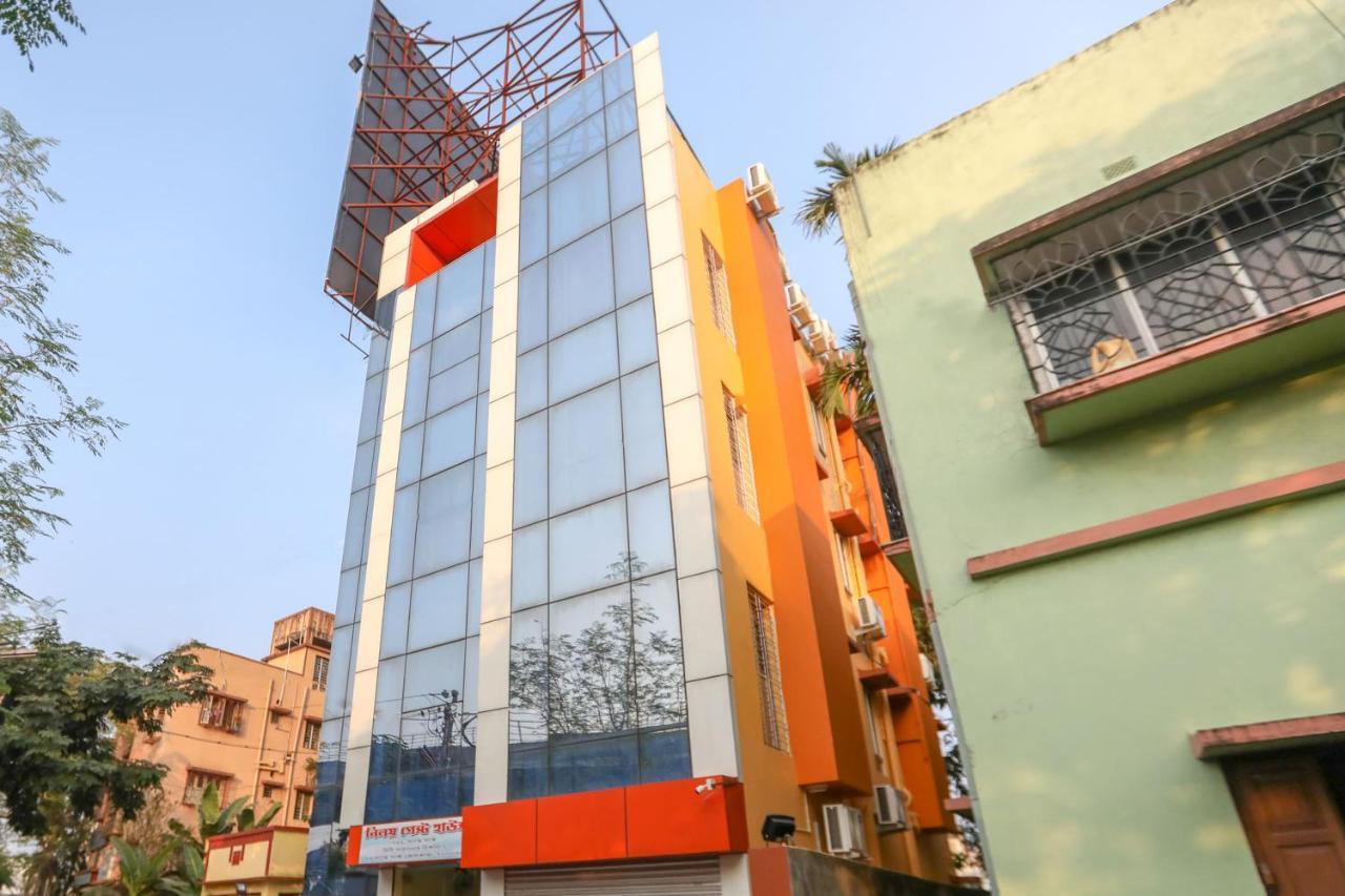 Oyo 62042 Niloy Guest House Jadabpur Bagian luar foto