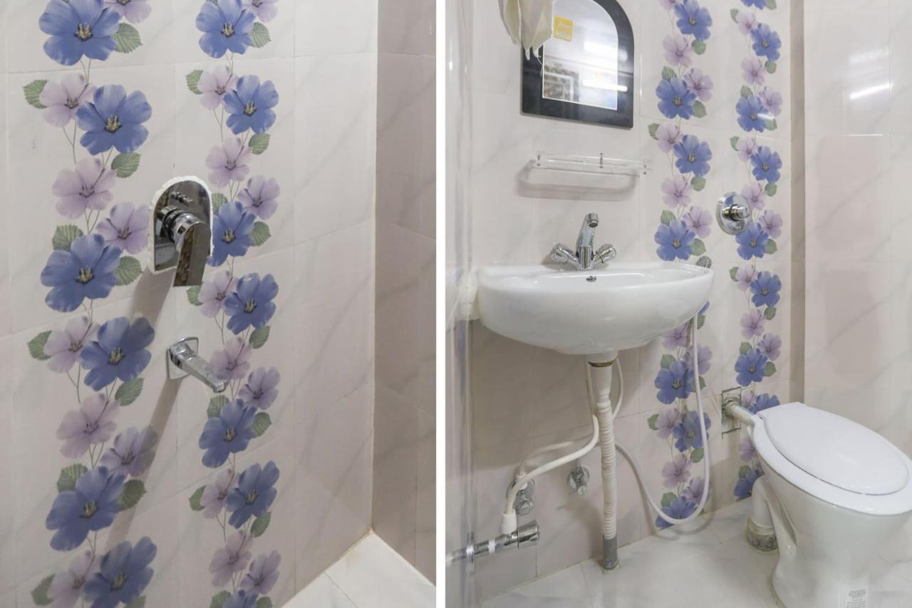 Oyo 62042 Niloy Guest House Jadabpur Bagian luar foto