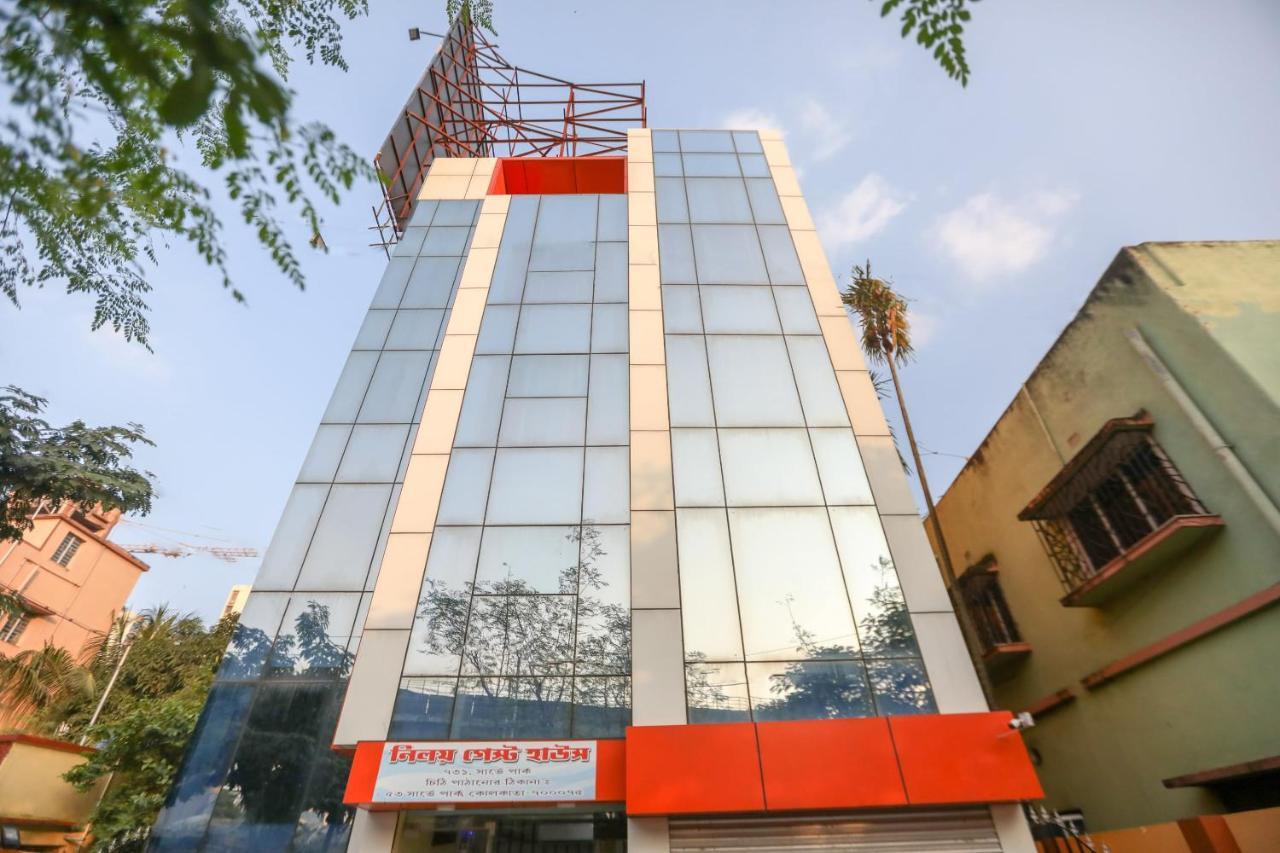 Oyo 62042 Niloy Guest House Jadabpur Bagian luar foto
