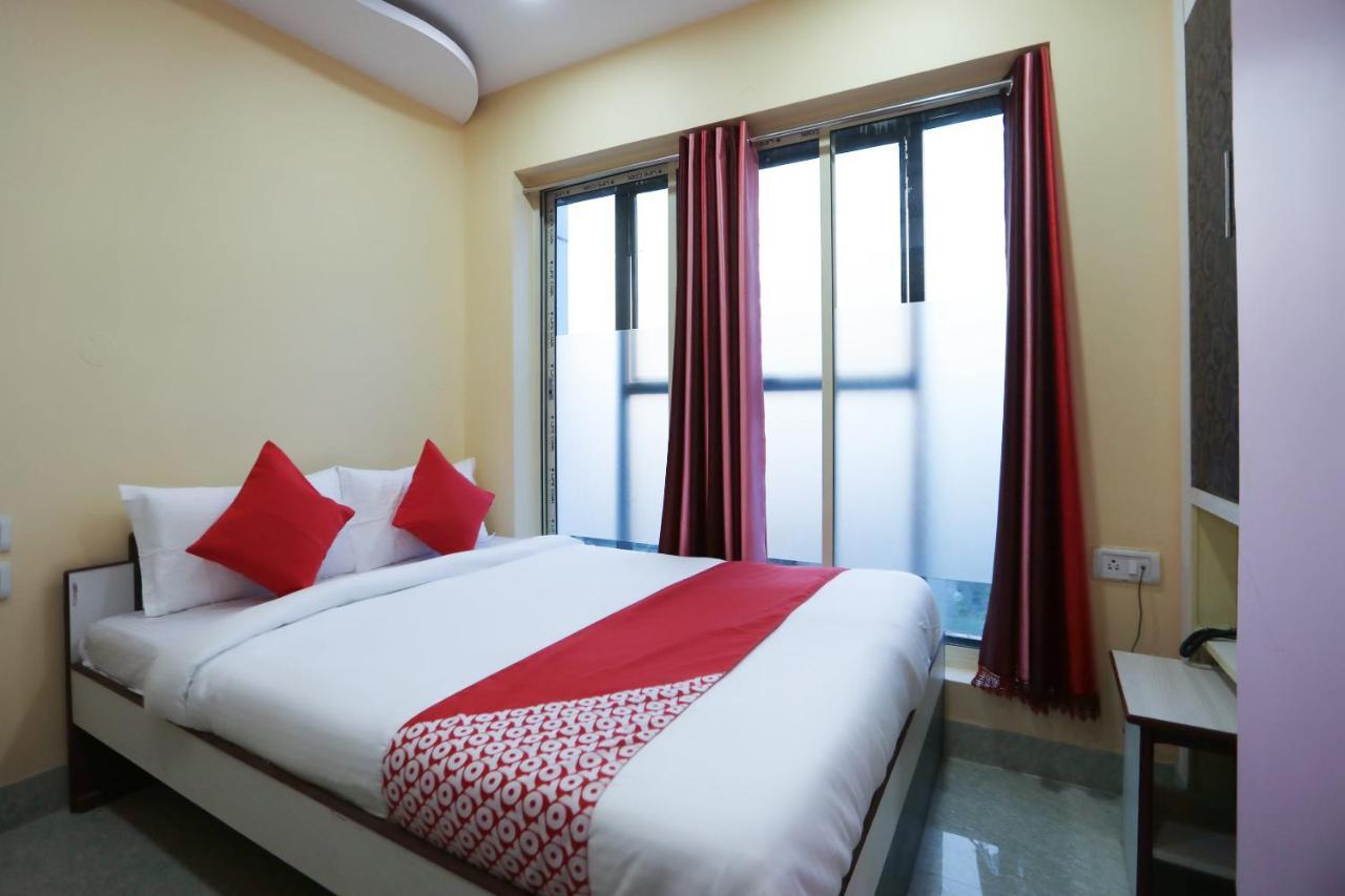Oyo 62042 Niloy Guest House Jadabpur Bagian luar foto